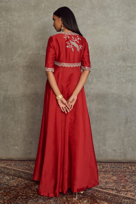 Shop_Jayanti Reddy_Red Chanderi Silk Floral V Neck Anarkali And Palazzo Set _at_Aza_Fashions