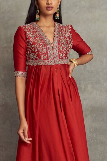 Jayanti Reddy_Red Chanderi Silk Floral V Neck Anarkali And Palazzo Set _Online_at_Aza_Fashions