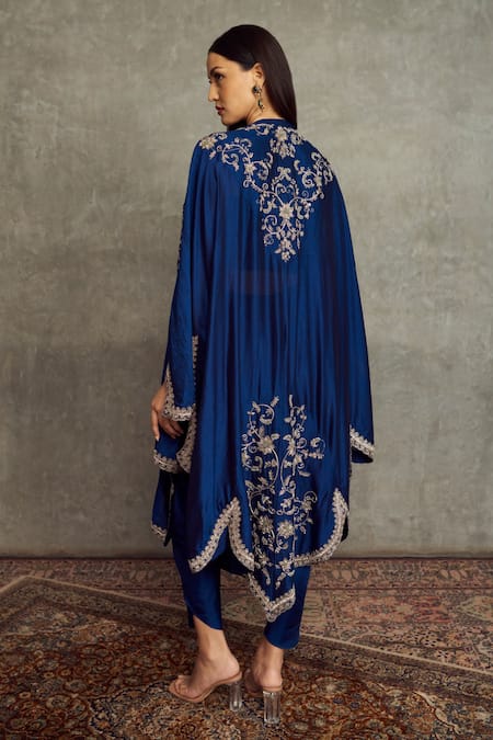 Jayanti Reddy Embroidered Cape & Dhoti Pant Set 