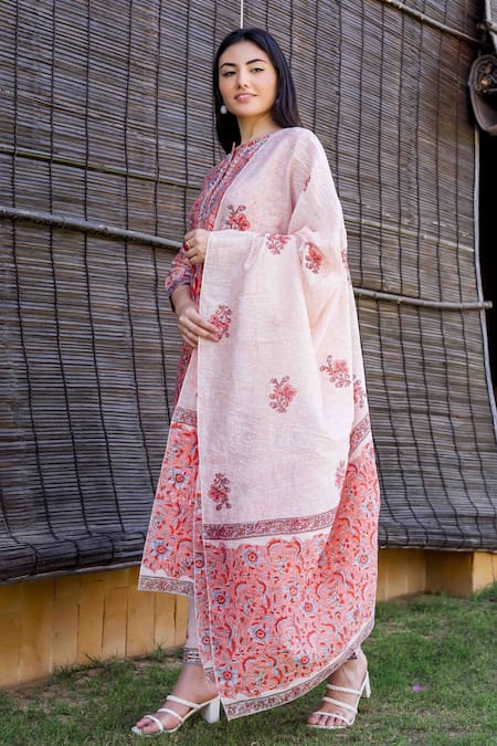 Missprint_Peach Cotton, Chanderi Block Print, Mirror Work High Neck Kurta Set _Online_at_Aza_Fashions