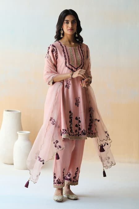Aman Takyar Pink Organza, Dupion Silk Cutdana, Floral, Sequin Round Embroidered Kurta Set 