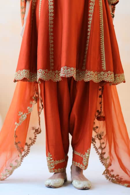 Shop_Aman Takyar_Orange Organza, Dupion Silk Cutdana, Floral, Sequin Round Embroidered Kurta Set _Online_at_Aza_Fashions