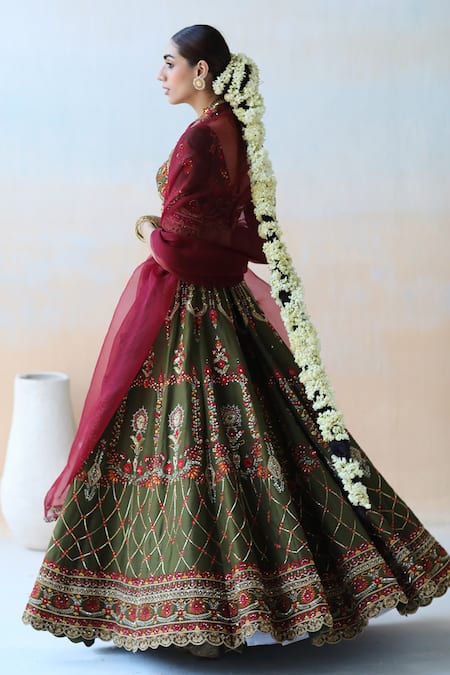 Shop Aman Takyar Green Organza, Dupion Silk Cutdana, Floral, Embroidered Bridal Lehenga Set at Aza Fashions Shop_Aman Takyar_Green Organza, Dupion Silk Cutdana, Floral, Embroidered Bridal Lehenga Set _at_Aza_Fashions