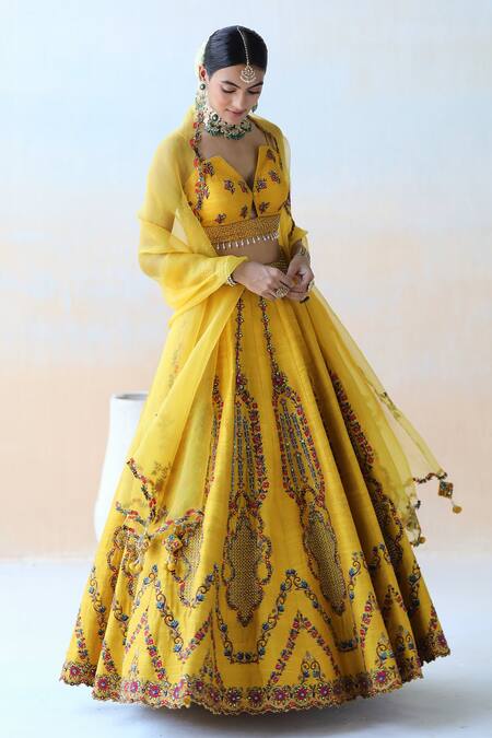 Aman Takyar Yellow Raw Silk, Organza Cutdana, Floral, Sequin Embroidered Bridal Lehenga Set Online at Aza Fashions Aman Takyar_Yellow Raw Silk, Organza Cutdana, Floral, Sequin Embroidered Bridal Lehenga Set _Online_at_Aza_Fashions