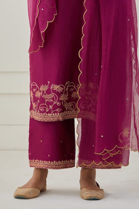 Priya Chaudhary Pink Chanderi Silk Sequins, Thread Work Round Notched Embroidered Kurta Set at Aza Fashions Priya Chaudhary_Pink Chanderi Silk Sequins, Thread Work Round Notched Embroidered Kurta Set _at_Aza_Fashions