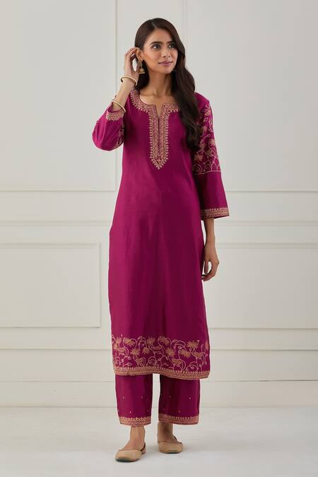 Priya Chaudhary Chanderi Silk Embroidered Kurta & Pant Set 