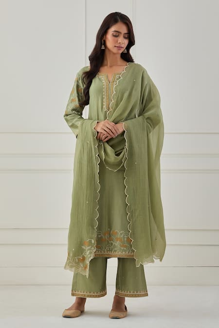 Priya Chaudhary Green Chanderi Silk Sequins, Thread Work Round Notched Embroidered Kurta Set