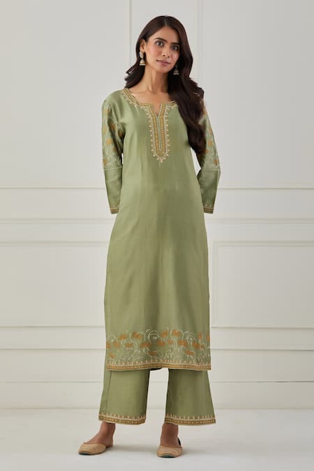 Buy Priya Chaudhary Green Chanderi Silk Sequins, Thread Work Round Notched Embroidered Kurta Set Online at Aza Fashions Buy_Priya Chaudhary_Green Chanderi Silk Sequins, Thread Work Round Notched Embroidered Kurta Set _Online_at_Aza_Fashions