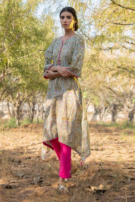 Marche_Grey Cotton Floral Print Round Notched Gardenia Kurta And Pant Set_Online_at_Aza_Fashions