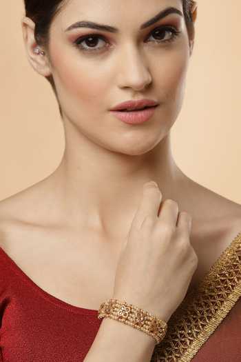 Shop Dugran By Dugristyle Gold Plated Pearls, Stones Kundan Embellished Bracelet at Aza Fashions Shop_Dugran By Dugristyle_Gold Plated Pearls, Stones Kundan Embellished Bracelet _at_Aza_Fashions