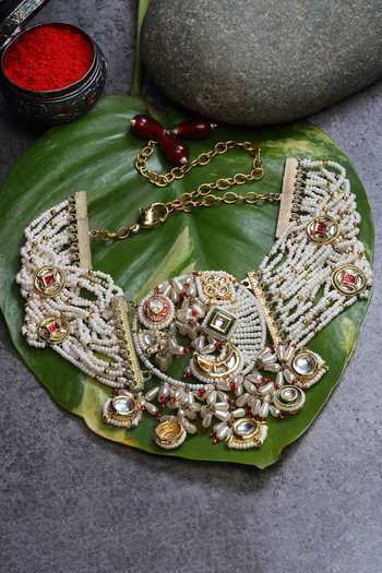 Dugran By Dugristyle Gold Plated Pearl Embellished Choker Online at Aza Fashions Dugran By Dugristyle_Gold Plated Pearl Embellished Choker _Online_at_Aza_Fashions