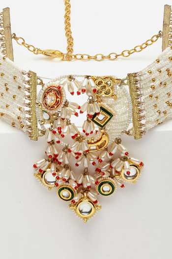 Buy Dugran By Dugristyle Gold Plated Pearl Embellished Choker Online at Aza Fashions Buy_Dugran By Dugristyle_Gold Plated Pearl Embellished Choker _Online_at_Aza_Fashions