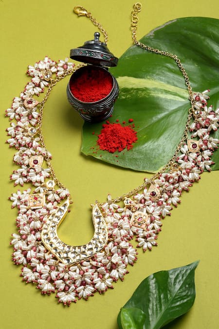 Dugran By Dugristyle Pearl Embellished Pendant Necklace 