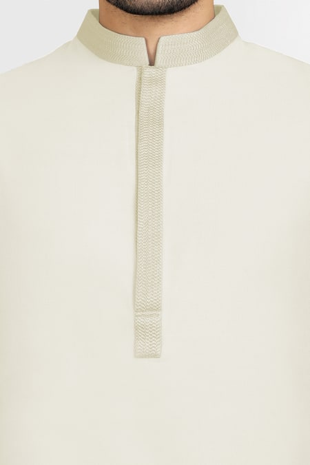 Bubber Couture_White Cotton Silk Ansh Short Kurta _Online_at_Aza_Fashions