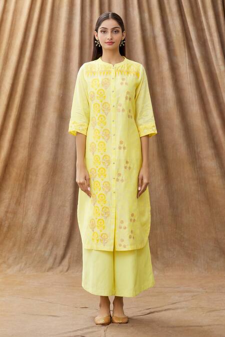 Buy Manasi Sengupta Yellow Organza, Silk Chanderi Block Print, Gota Dori Work Mandarin Kurta Set Online at Aza Fashions Buy_Manasi Sengupta_Yellow Organza, Silk Chanderi Block Print, Gota Dori Work Mandarin Kurta Set _Online_at_Aza_Fashions