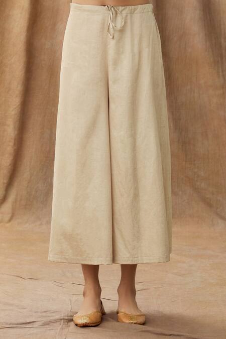 Manasi Sengupta Beige Silk Chanderi Thread Work Mandarin Collar Kurta And Pant Set at Aza Fashions Manasi Sengupta_Beige Silk Chanderi Thread Work Mandarin Collar Kurta And Pant Set _at_Aza_Fashions