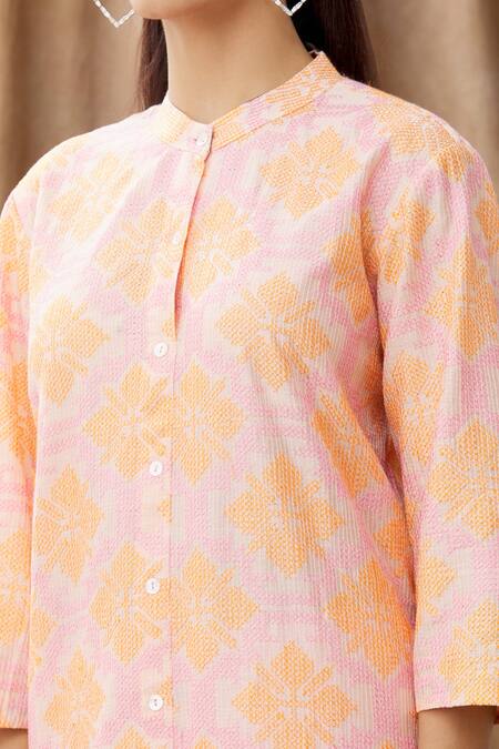 Shop_Manasi Sengupta_Peach Silk Chanderi Thread Work Mandarin Collar Kurta And Pant Set _Online_at_Aza_Fashions