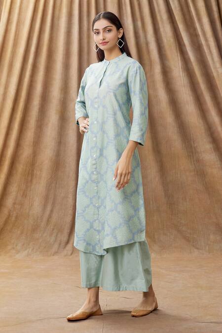 Manasi Sengupta Green Silk Chanderi Thread Work Mandarin Collar Kurta And Pant Set Online at Aza Fashions Manasi Sengupta_Green Silk Chanderi Thread Work Mandarin Collar Kurta And Pant Set_Online_at_Aza_Fashions