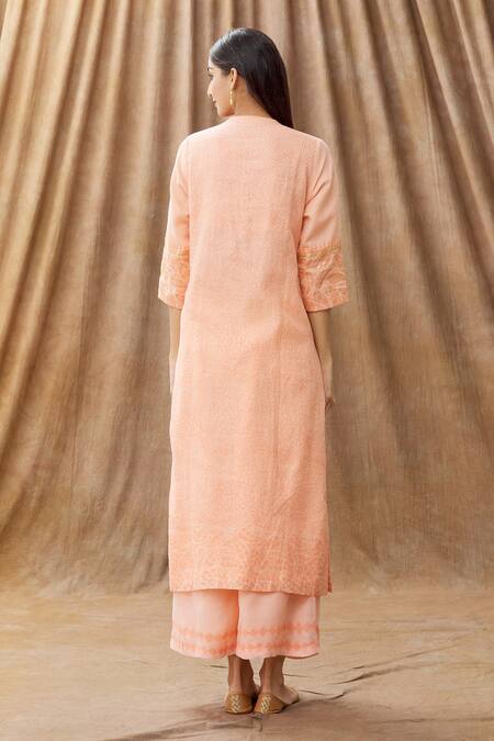 Shop Manasi Sengupta Peach Kota Doria Sequins Work, Zari Mandarin Collar Embroidered Kurta Set at Aza Fashions Shop_Manasi Sengupta_Peach Kota Doria Sequins Work, Zari Mandarin Collar Embroidered Kurta Set _at_Aza_Fashions