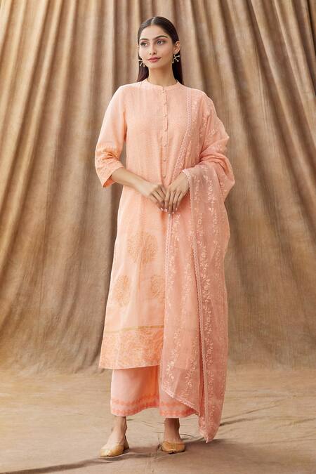 Manasi Sengupta Peach Kota Doria Sequins Work, Zari Mandarin Collar Embroidered Kurta Set Online at Aza Fashions Manasi Sengupta_Peach Kota Doria Sequins Work, Zari Mandarin Collar Embroidered Kurta Set _Online_at_Aza_Fashions