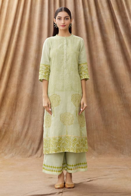 Buy_Manasi Sengupta_Green Kota Doria Sequins Work, Zari Mandarin Collar Embroidered Kurta Set _Online_at_Aza_Fashions