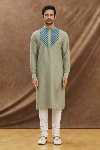 Priyanka Haralalka_Grey Katan Silk Geometric Embroidered Kurta Set _Online_at_Aza_Fashions