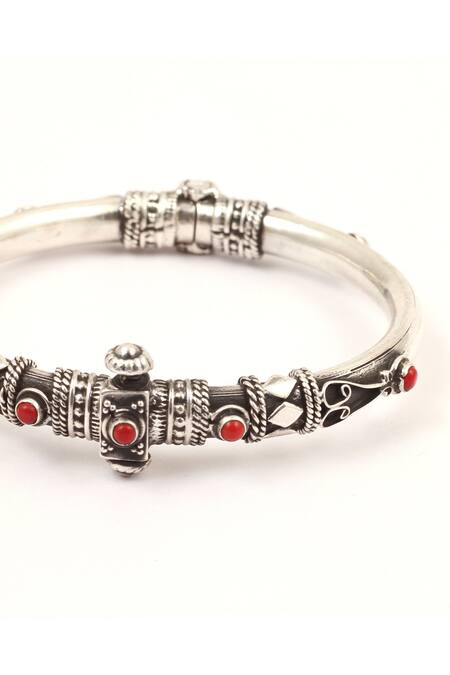 Buy_Sangeeta Boochra_Silver Plated Stones Handcrafted Carved Bracelet _Online_at_Aza_Fashions