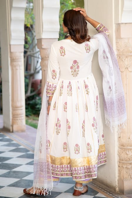 Shop_Maison Shefali_White Cotton Floral Print, Gota Work V Neck Chaand Tahira Mughal Anarkali Set _at_Aza_Fashions