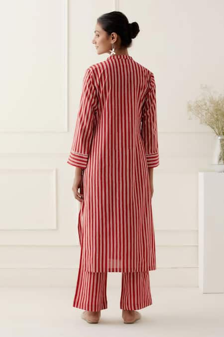 Shop Musal Red Silk Organza, 100% Cotton Striped Mandarin Collar Dune Print Kurta Set at Aza Fashions Shop_Musal_Red Silk Organza, 100% Cotton Striped Mandarin Collar Dune Print Kurta Set_at_Aza_Fashions