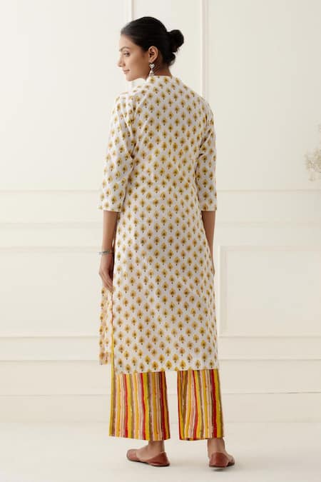 Musal Isla Printed Kurta Set 