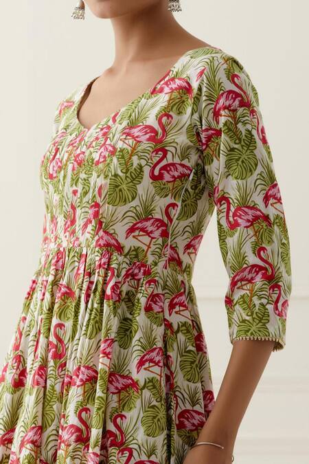 Musal_White Georgette, 100% Cotton Floral V Neck Lake Flamingo Print Anarkali Set _at_Aza_Fashions