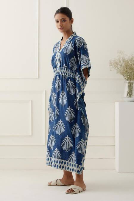 Buy_Musal_Blue 100% Cotton Leaf V Neck Julian Printed Kaftan _Online_at_Aza_Fashions