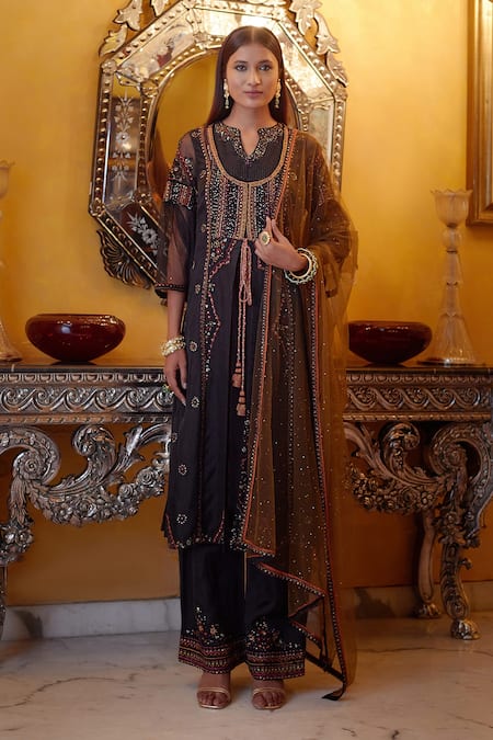 SHASHA GABA Black Organza Embroidery Thread Jacket Round And Kurta Set 