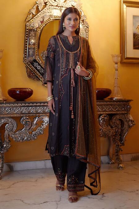 Buy_SHASHA GABA_Black Organza, Crepe, Mukaish Net, Satin Linen, Soft Embroidered And Kurta Set_Online_at_Aza_Fashions