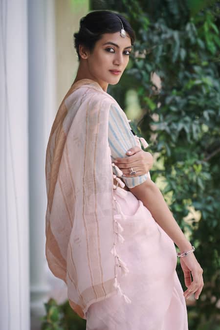 Dressfolk Pink 100% Handloom Linen Zari Titli Jamdani Saree With Running Blouse Online at Aza Fashions Dressfolk_Pink 100% Handloom Linen Zari Titli Jamdani Saree With Running Blouse _Online_at_Aza_Fashions