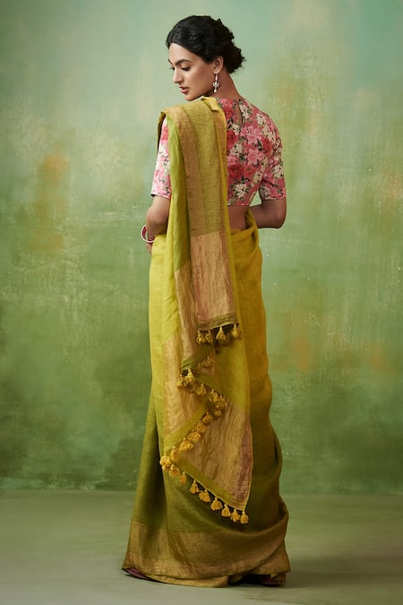 Shop Dressfolk Green 100% Handloom Linen Iraah Ombre Saree With Running Blouse at Aza Fashions Shop_Dressfolk_Green 100% Handloom Linen Iraah Ombre Saree With Running Blouse _at_Aza_Fashions
