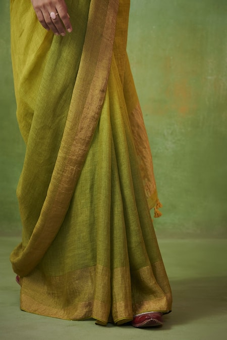 Buy Dressfolk Green 100% Handloom Linen Iraah Ombre Saree With Running Blouse Online at Aza Fashions Buy_Dressfolk_Green 100% Handloom Linen Iraah Ombre Saree With Running Blouse _Online_at_Aza_Fashions