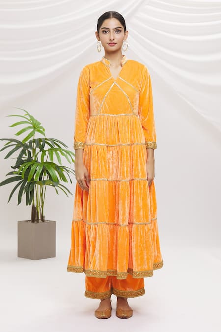 Naintara Bajaj_Orange Velvet Lace, Gota Patti V-neck, Collared Work Tiered Anarkali Set _Online_at_Aza_Fashions