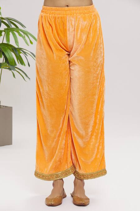 Naintara Bajaj Orange Velvet Embroidery, Gota Patti Round Neck Floral Thread And Work Kurta Set at Aza Fashions Naintara Bajaj_Orange Velvet Embroidery, Gota Patti Round Neck Floral Thread And Work Kurta Set _at_Aza_Fashions