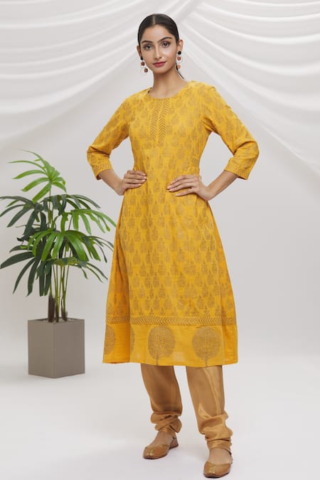 Adara Khan Floral Print Kurta Set 