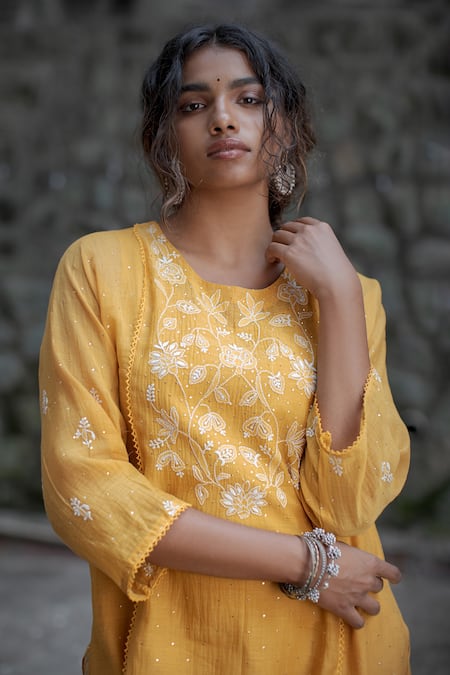 Pants And Pajamas_Yellow Cotton, Chanderi Mukaish And Chikan Round Dahlia Embroidered Kurta Set  _Online_at_Aza_Fashions