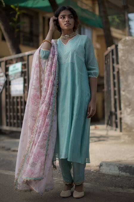 Pants And Pajamas_Green Chanderi Zardozi V Neck Puff Sleeve Anarkali _Online_at_Aza_Fashions