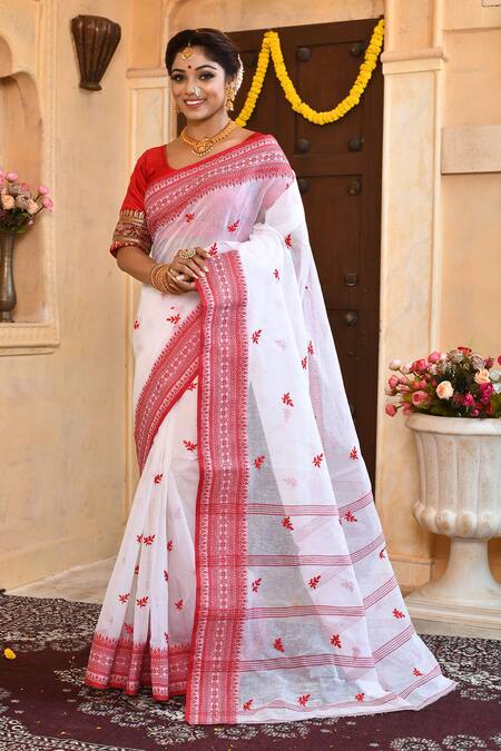 Samyukta Singhania White Leaf Embroidered Saree