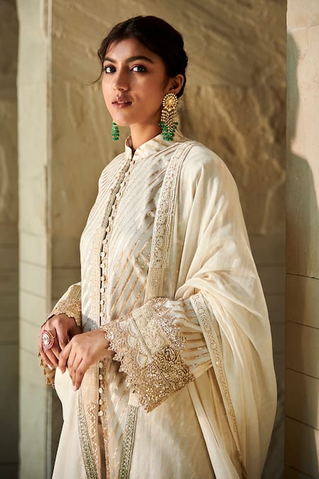 Varun Bahl_White Kurta And Pant Chanderi & Dupatta Georgette Mukaish, Lace & Patchwork Set _Online_at_Aza_Fashions