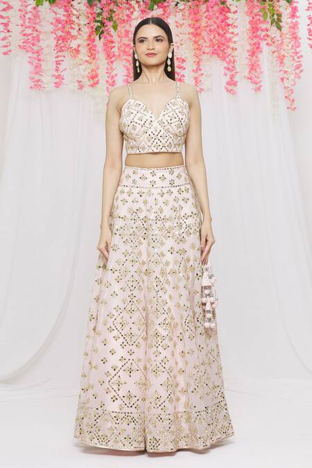 Vandana Sethi_Pink Organza Mirror, Zari Sweetheart Neck Embroidered Bridal Lehenga Set_Online_at_Aza_Fashions