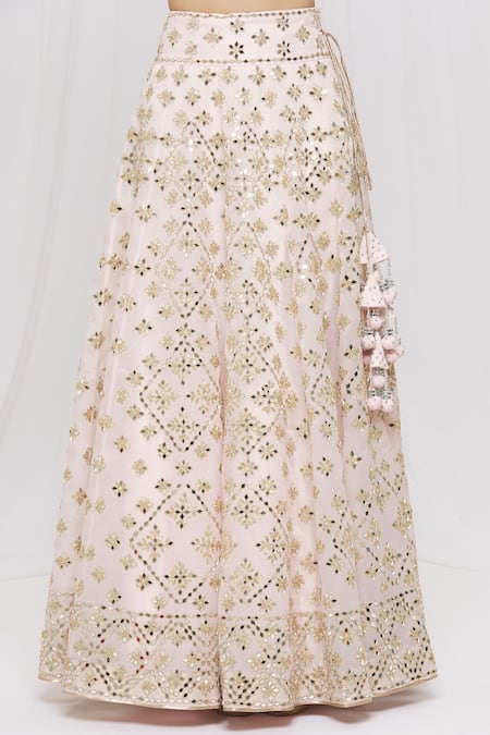 Vandana Sethi_Pink Organza Mirror, Zari Sweetheart Neck Embroidered Bridal Lehenga Set_at_Aza_Fashions