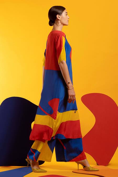 Nautanky_Blue Natural Crepe Abstract Shape Print Boat Hitting The Right Tunic And Pant Set _Online_at_Aza_Fashions