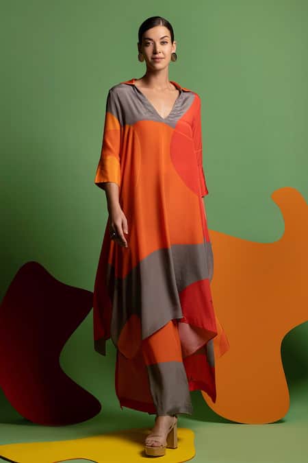 Buy Nautanky Grey Natural Crepe Abstract Shape Print V Neck Girl On The Go Tunic And Pant Set Online at Aza Fashions Buy_Nautanky_Grey Natural Crepe Abstract Shape Print V Neck Girl On The Go Tunic And Pant Set _Online_at_Aza_Fashions
