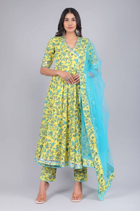 Pomcha Jaipur_Yellow Cotton, Net V-neck Flora Print Angrakha Pant Set _Online_at_Aza_Fashions