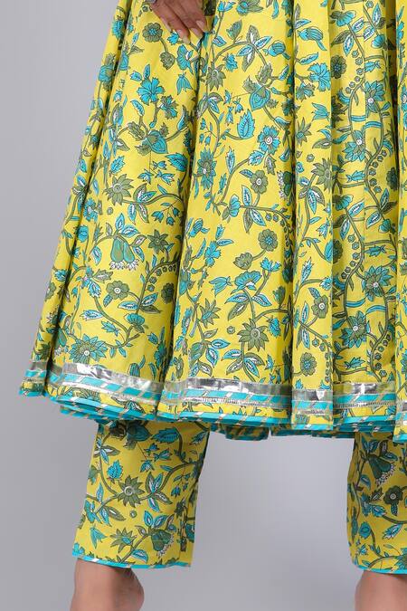 Pomcha Jaipur_Yellow Cotton, Net V-neck Flora Print Angrakha Pant Set _at_Aza_Fashions